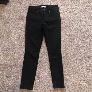 Loft Curvy Skinny Jeans in Black